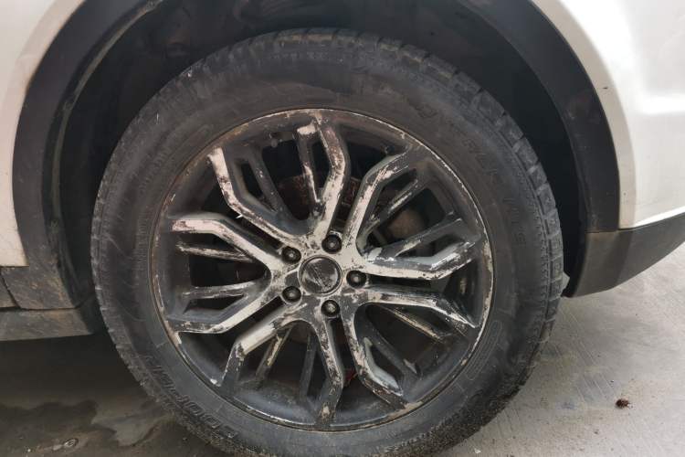 Used Land X7 2015 2.0T Panoramic Prestige Edition Right Front Wheel Hub