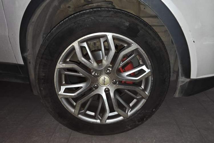 Used Land X7 2015 2.0T Panoramic Flagship Edition Right Front Wheel Hub