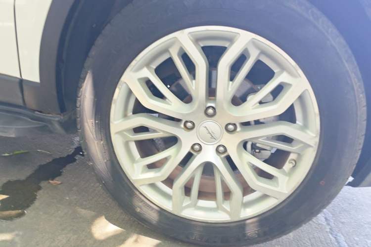 Used Land X7 2015 2.0T Panoramic Flagship Edition Right Front Wheel Hub