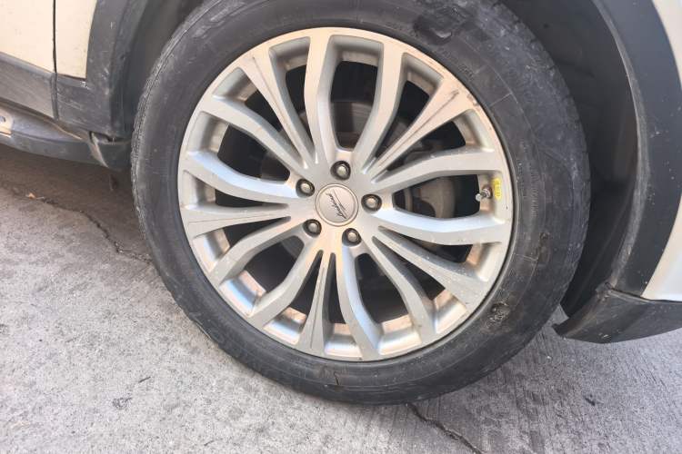 Used Land X7 2015 2.0T Panoramic Prestige Edition Right Front Wheel Hub