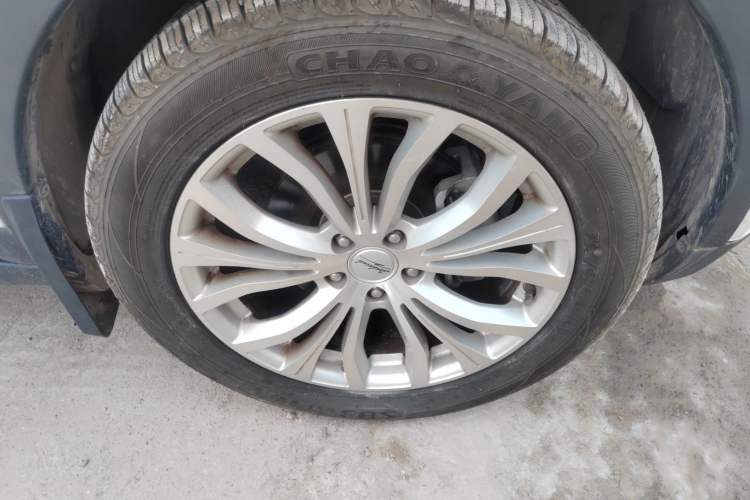 Used Land X7 2015 2.0T Panoramic Prestige Edition Right Front Wheel Hub