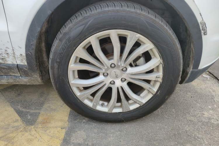 Used Land X7 2015 2.0T Panoramic Prestige Edition Right Front Wheel Hub