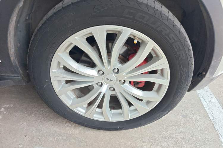 Used Land X7 2015 2.0T Panoramic Flagship Edition Right Front Wheel Hub