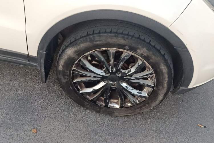 Used Land X7 2015 2.0T Panoramic Prestige Edition Right Front Wheel Hub