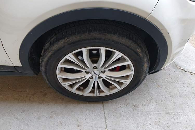 Used Land X7 2015 2.0T Panoramic Flagship Edition Right Front Wheel Hub