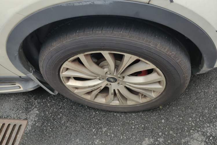 Used Land X7 2015 2.0T Panoramic Flagship Edition Right Front Wheel Hub
