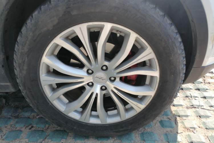 Used Land X7 2015 2.0T Panoramic Flagship Edition Right Front Wheel Hub