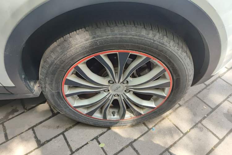 Used Land X7 2015 2.0T Panoramic Prestige Edition Right Front Wheel Hub