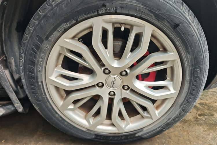 Used Land X7 2015 2.0T Panoramic Flagship Edition Right Front Wheel Hub