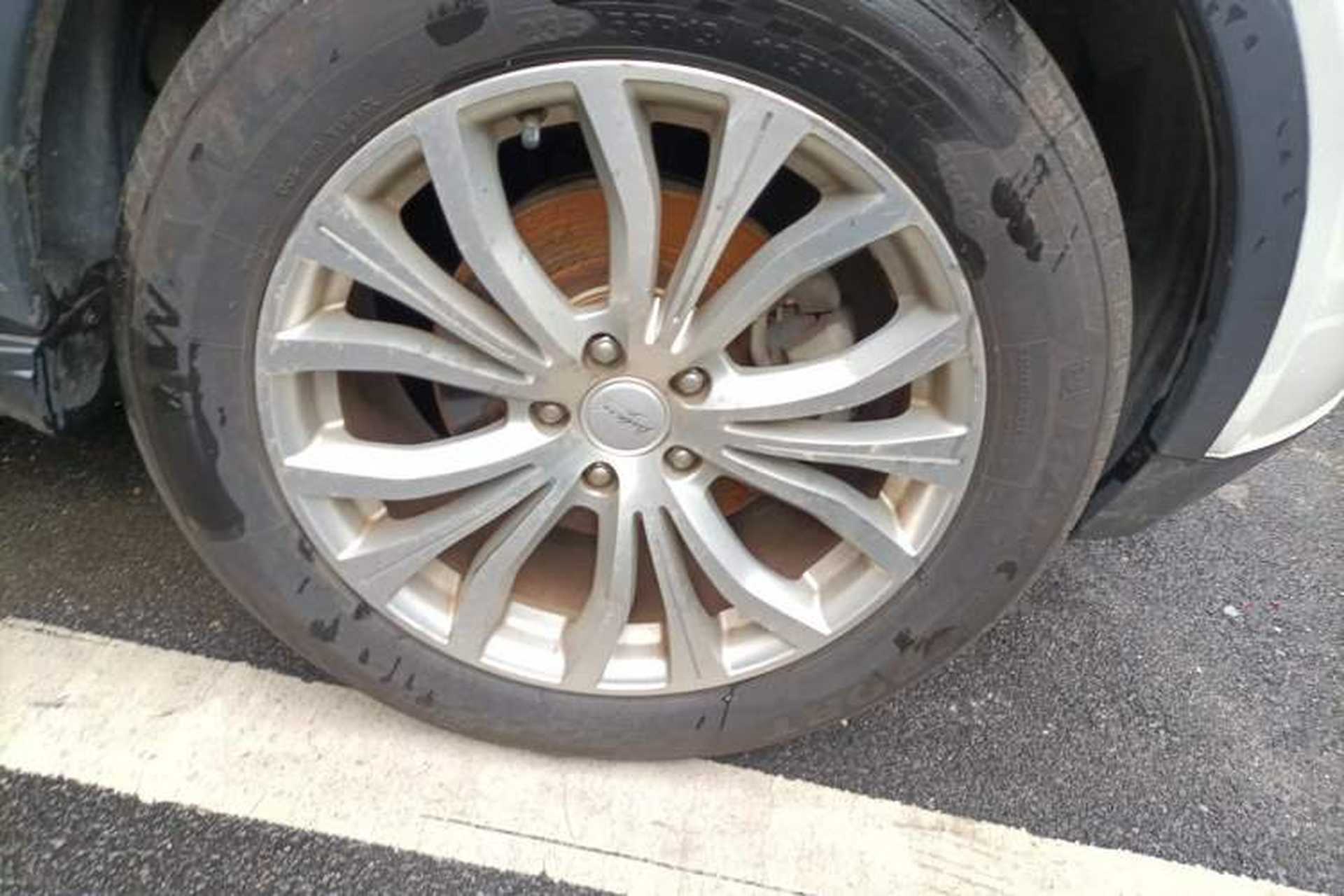 Used Land X7 2015 2.0T Panoramic Prestige Edition Right Front Wheel Hub