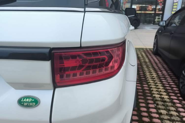 Used Land X7 2015 2.0T Panoramic Flagship Edition Right Rear Taillight