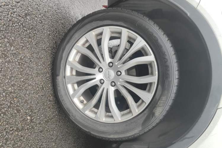 Used Land X7 2015 2.0T Panoramic Prestige Edition Right Rear Wheel Hub