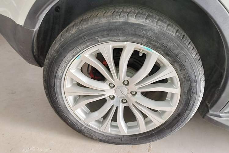 Used Land X7 2015 2.0T Panoramic Flagship Edition Right Rear Wheel Hub