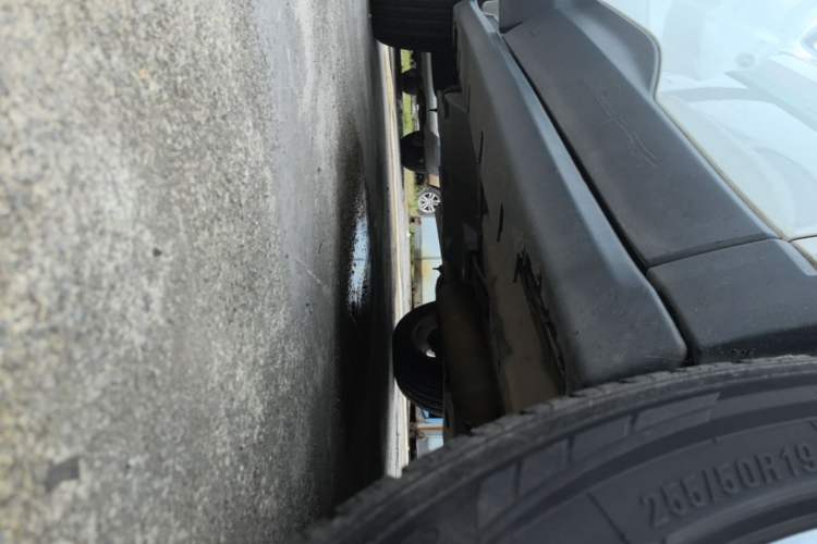Used Land X7 2015 2.0T Panoramic Prestige Edition Right Side Sill
