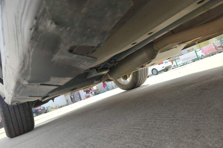 Used Land X7 2015 2.0T Panoramic Prestige Edition Right Side Sill