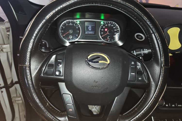 Used Land X7 2015 2.0T Panoramic Flagship Edition Steering Wheel