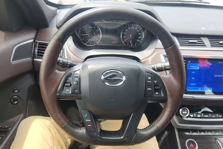 Used Land X7 2015 2.0T Panoramic Prestige Edition Steering Wheel