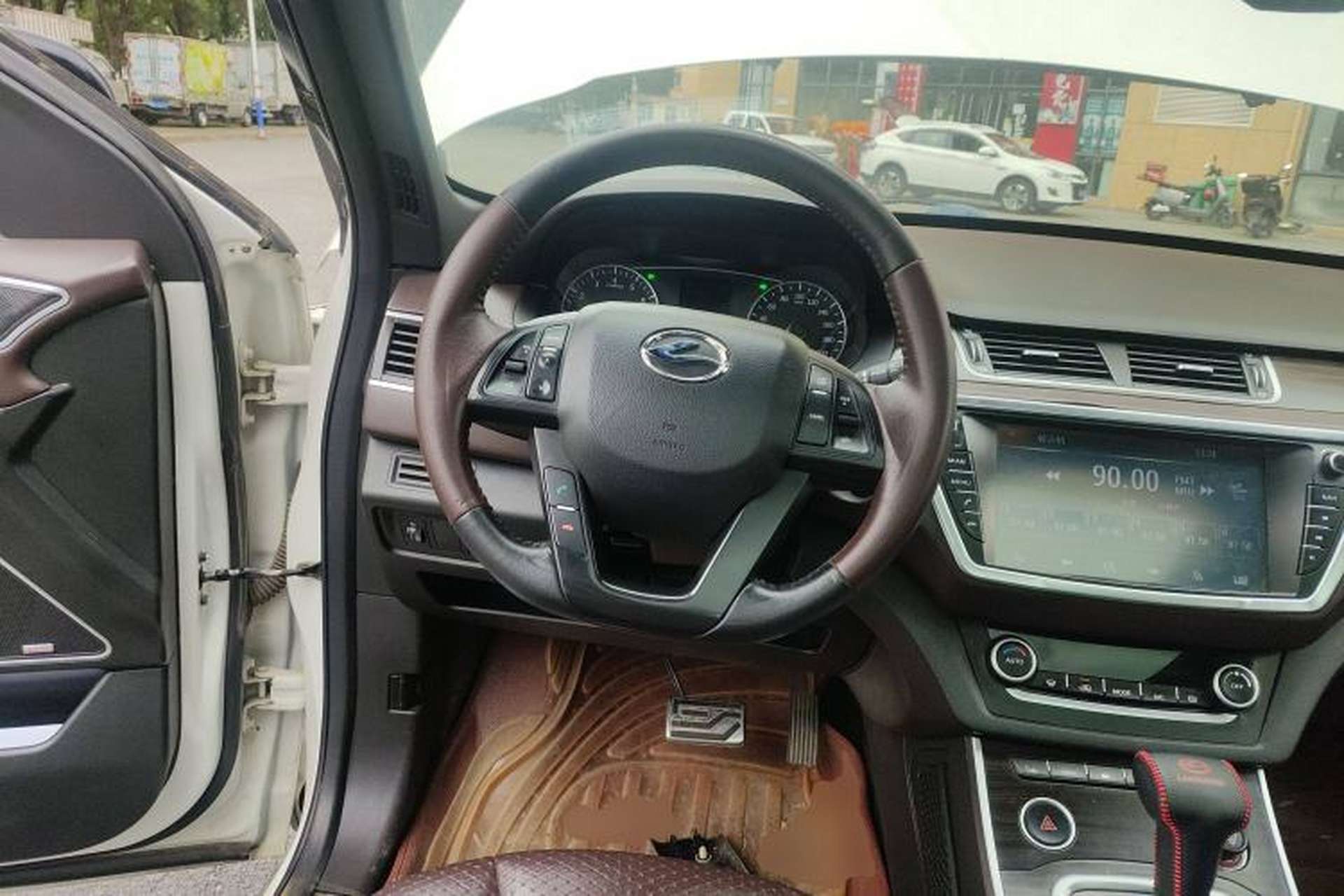 Used Land X7 2015 2.0T Panoramic Prestige Edition Steering Wheel