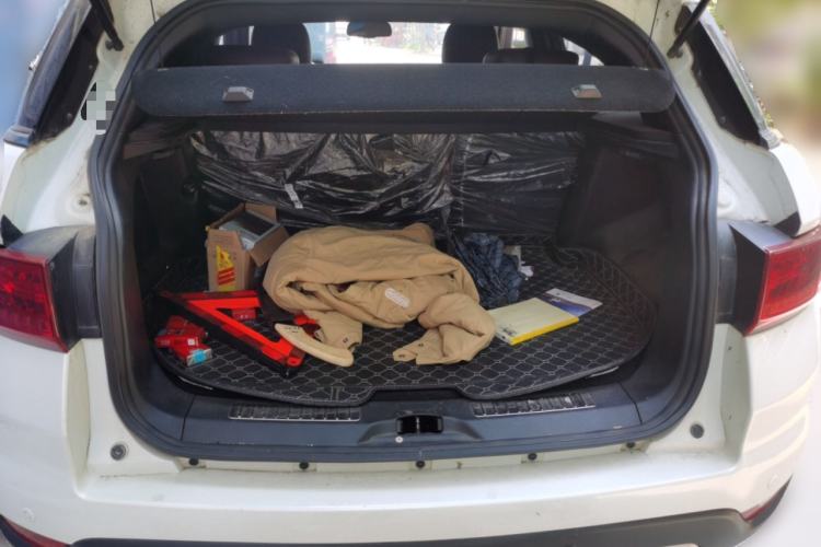 Used Land X7 2015 2.0T Panoramic Prestige Edition Trunk