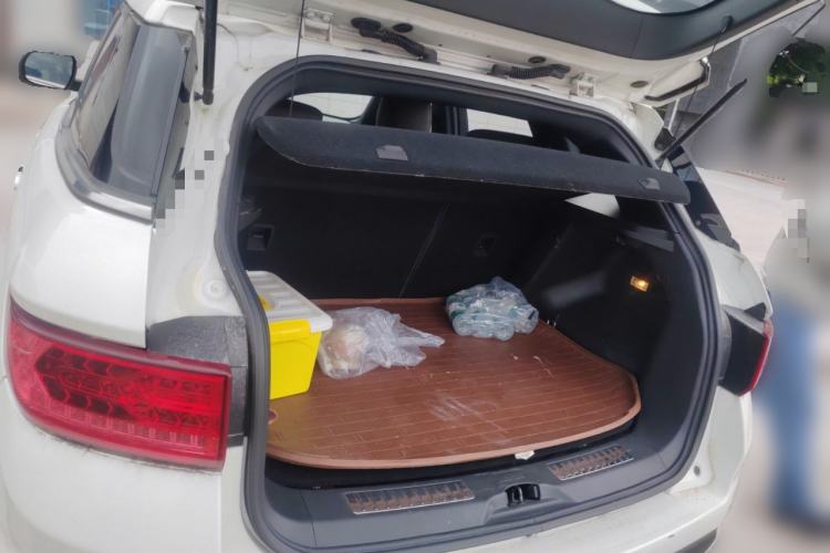 Used Land X7 2015 2.0T Panoramic Prestige Edition Trunk