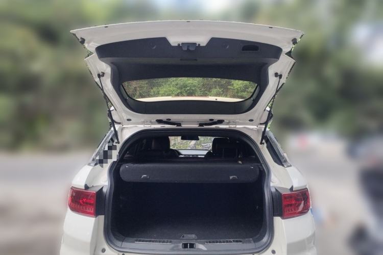 Used Land X7 2015 2.0T Panoramic Flagship Edition Trunk