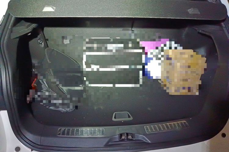 Used Land X7 2015 2.0T Panoramic Prestige Edition Trunk