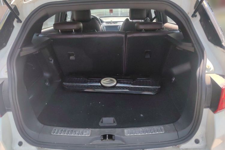 Used Land X7 2015 2.0T Panoramic Prestige Edition Trunk