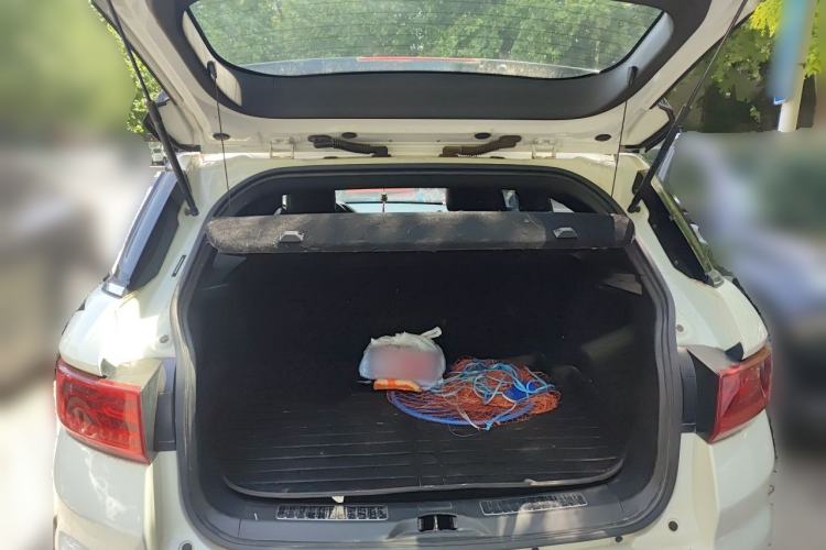Used Land X7 2015 2.0T Panoramic Prestige Edition Trunk