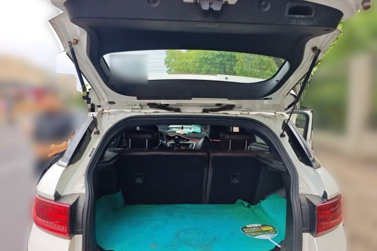 Used Land X7 2015 2.0T Panoramic Prestige Edition Trunk