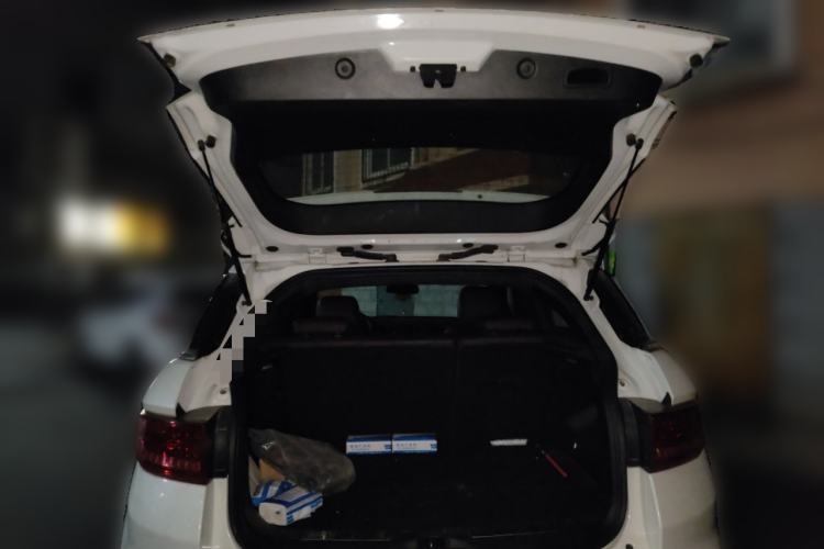 Used Land X7 2015 2.0T Panoramic Prestige Edition Trunk