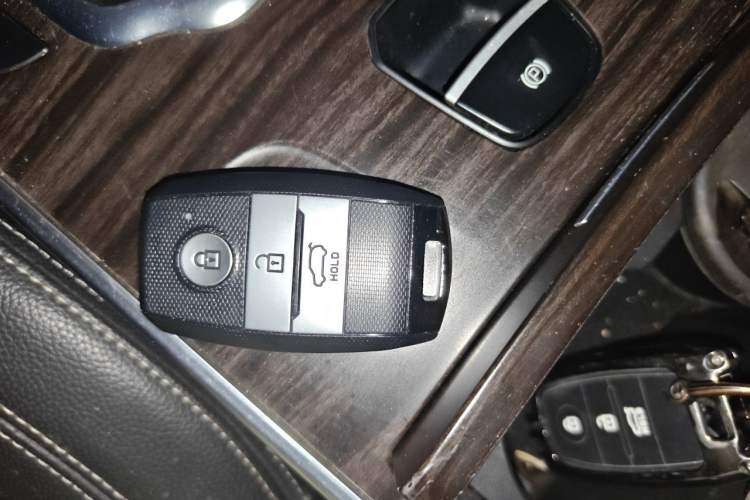 Used Land X7 2015 2.0T Panoramic Flagship Edition Vehicle Key
