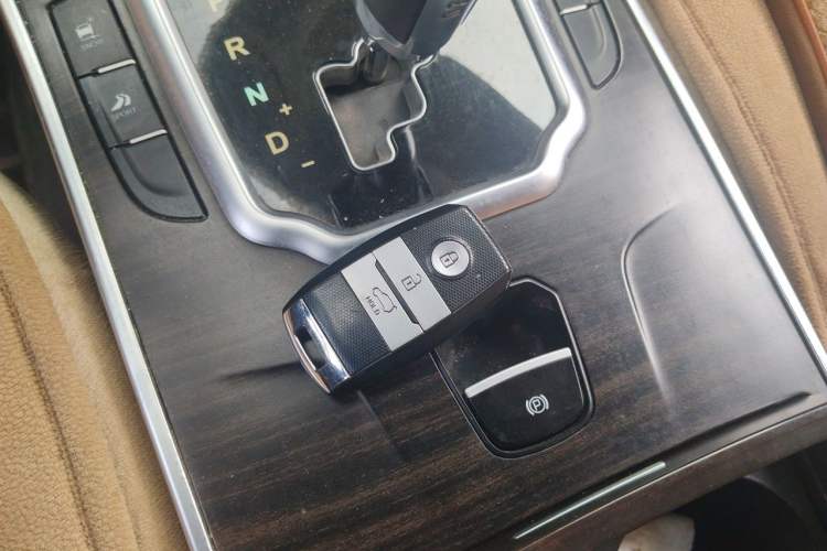 Used Land X7 2015 2.0T Panoramic Flagship Edition Vehicle Key