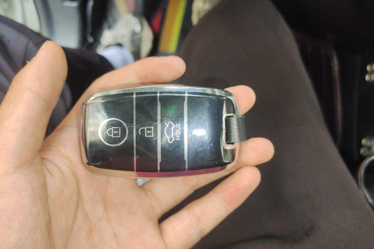 Used Land X7 2015 2.0T Panoramic Prestige Edition Vehicle Key