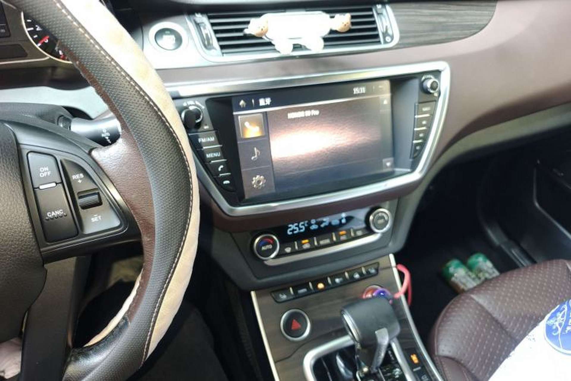 Used Land X7 2015 2.0T Panoramic Prestige Edition Audio And AC Panel