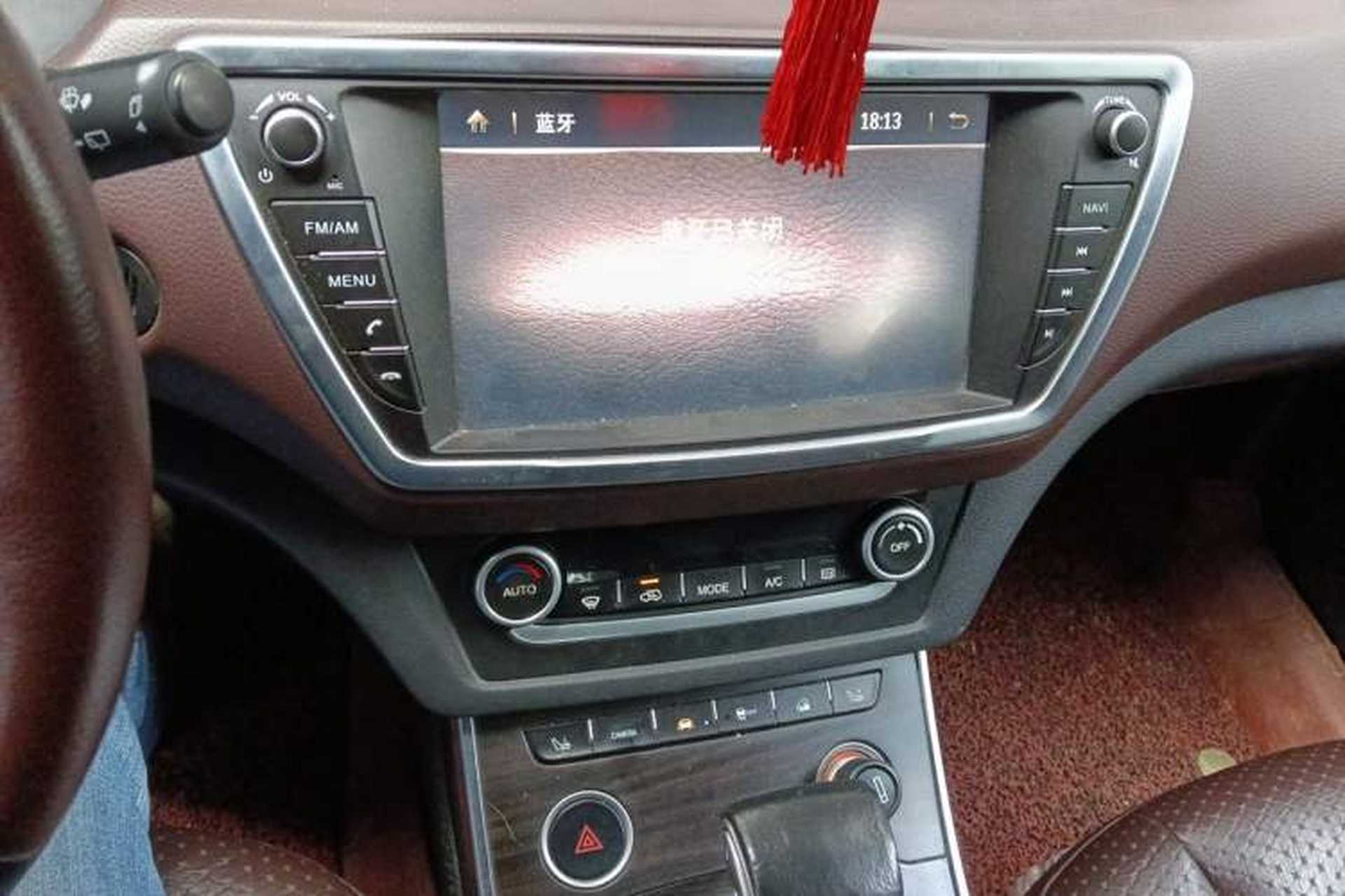 Used Land X7 2015 2.0T Panoramic Prestige Edition Audio And AC Panel