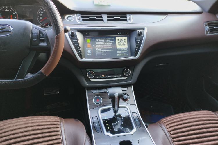 Used Land X7 2015 2.0T Panoramic Flagship Edition Audio And AC Panel