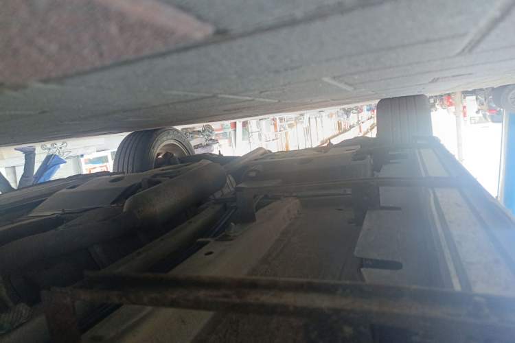 Used Land X7 2015 2.0T Panoramic Prestige Edition Chassis Front Right