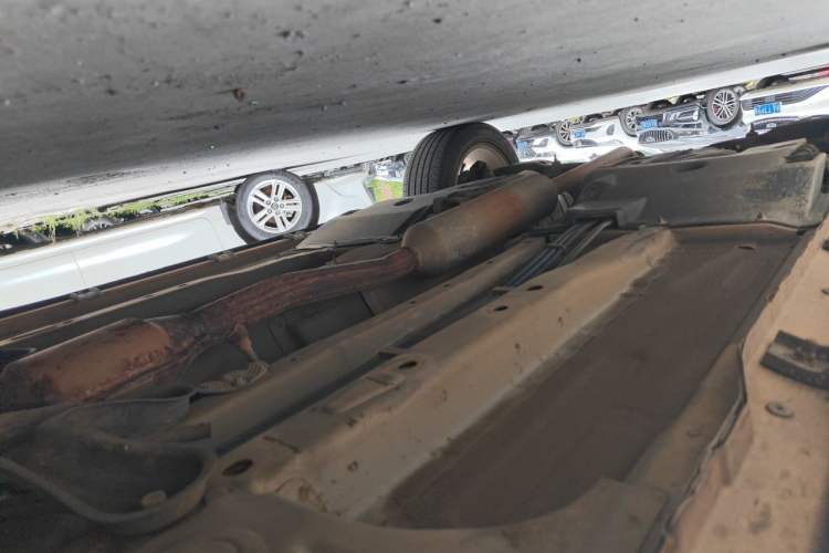 Used Land X7 2015 2.0T Panoramic Flagship Edition Chassis Front Right