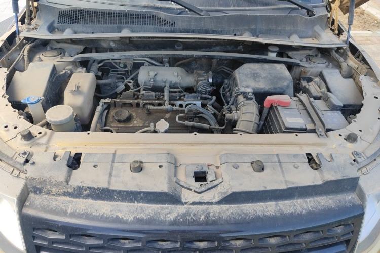 Used Land X7 2015 2.0T Panoramic Prestige Edition Engine Bay