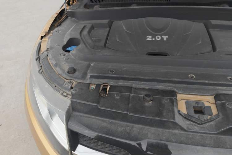Used Land X7 2015 2.0T Panoramic Flagship Edition Engine Bay Right