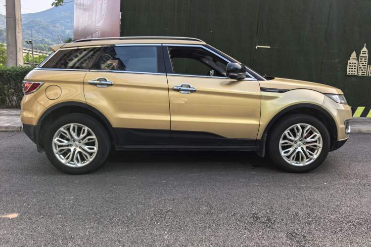 Used Land X7 2015 2.0T Panoramic Flagship Edition Exterior 4