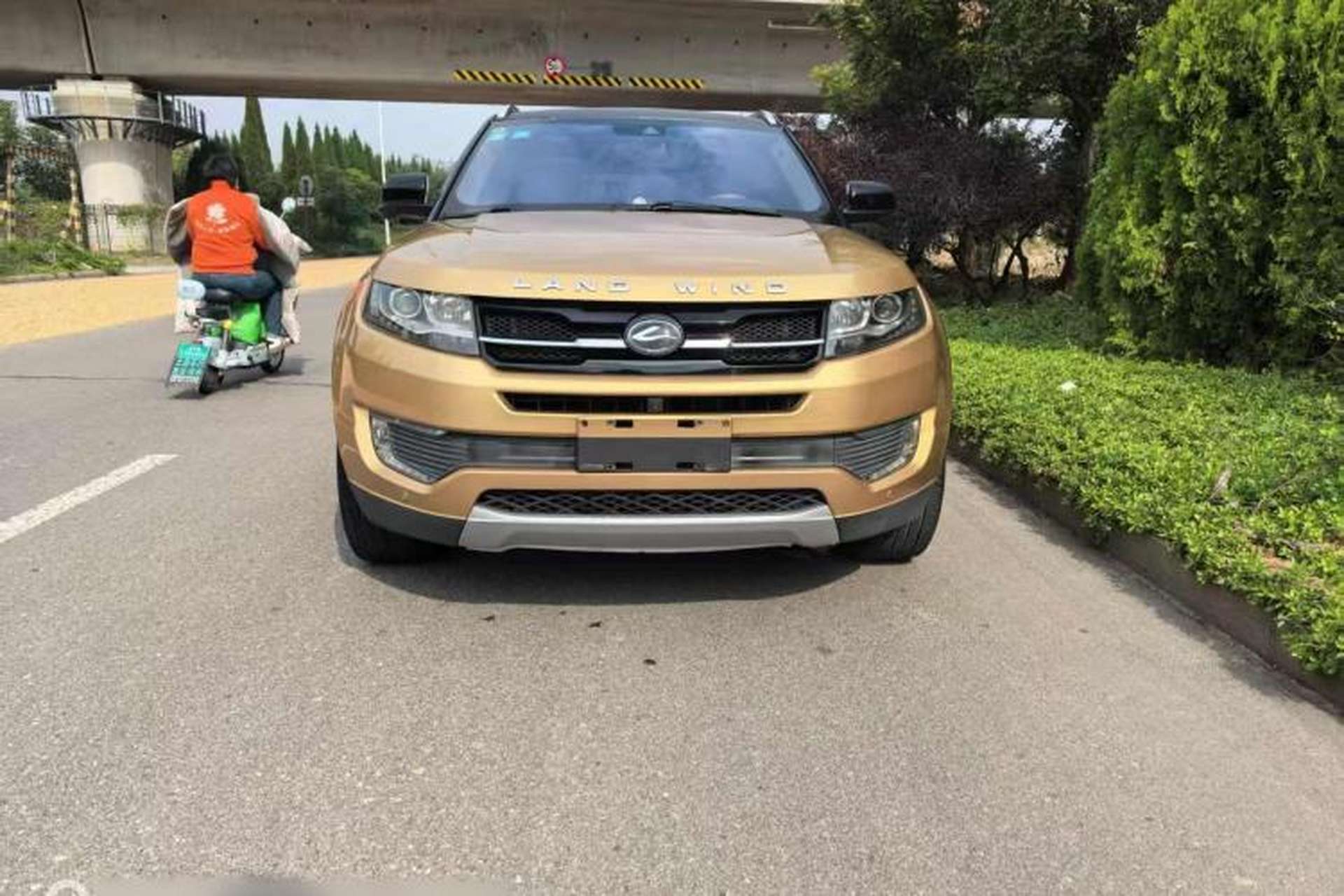 Used Land X7 2015 2.0T Panoramic Flagship Edition Exterior 7