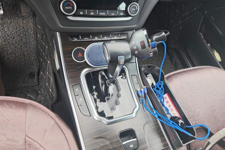 Used Land X7 2015 2.0T Panoramic Flagship Edition Gear Lever
