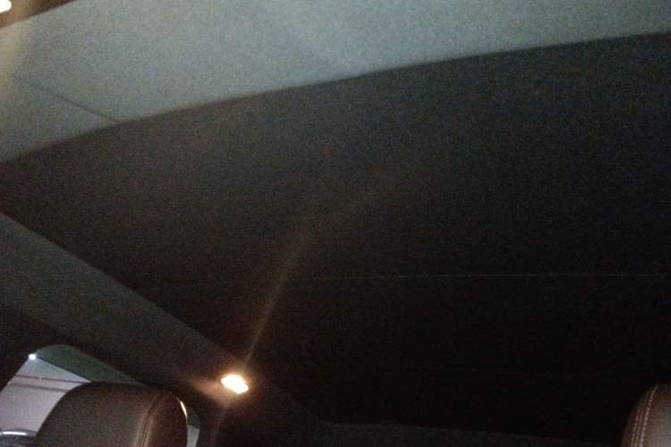 Used Land X7 2015 2.0T Panoramic Prestige Edition Headliner