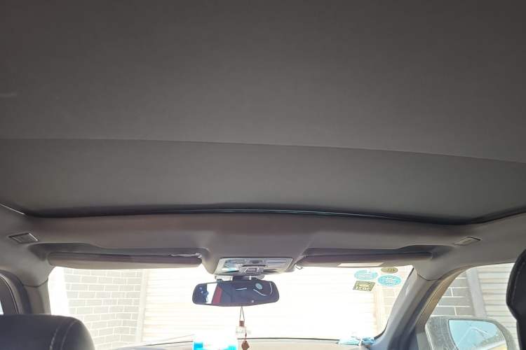 Used Land X7 2015 2.0T Panoramic Luxury Edition Headliner