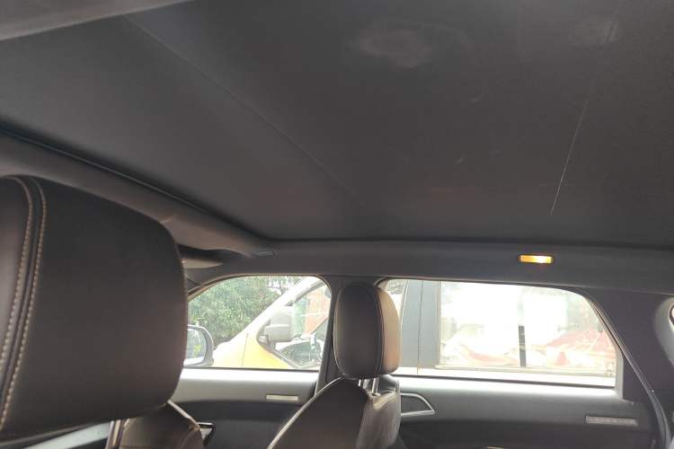 Used Land X7 2015 2.0T Panoramic Flagship Edition Headliner