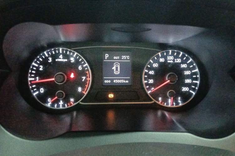 Used Land X7 2015 2.0T Panoramic Prestige Edition Instrument Cluster