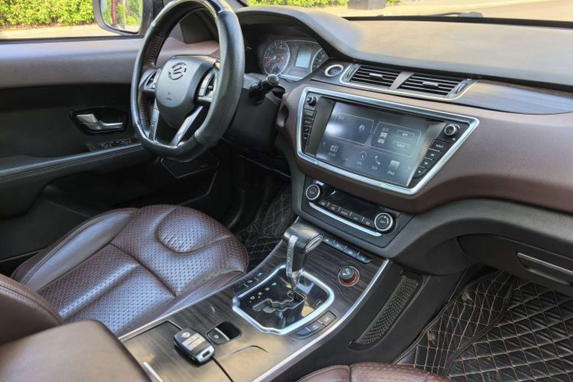 Used Land X7 2015 2.0T Panoramic Flagship Edition Interior 2