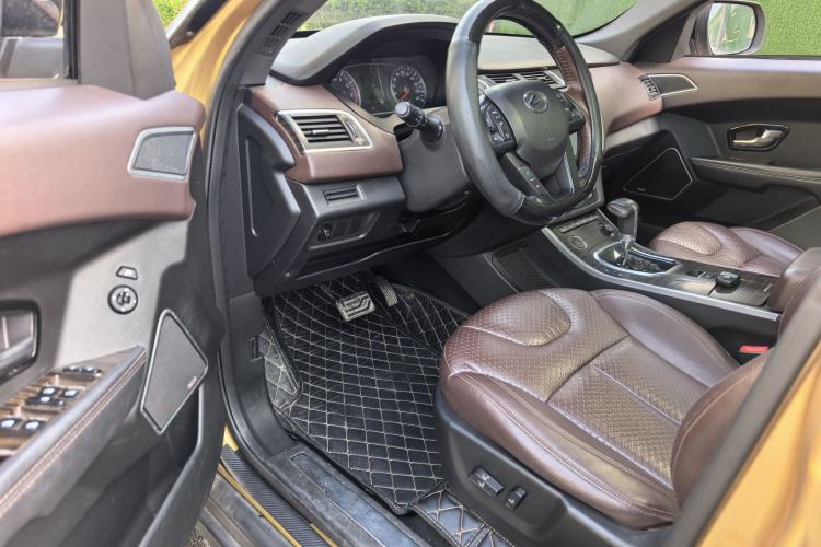 Used Land X7 2015 2.0T Panoramic Flagship Edition Interior 3