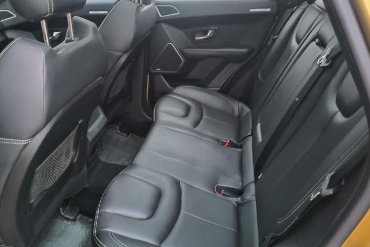 Used Land X7 2015 2.0T Panoramic Prestige Edition Interior 5
